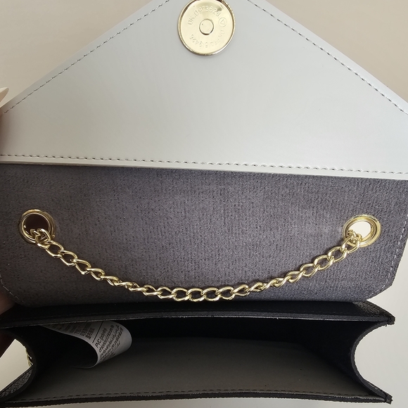 Miniso Small Gold Chain Bag - Picture 5 of 5